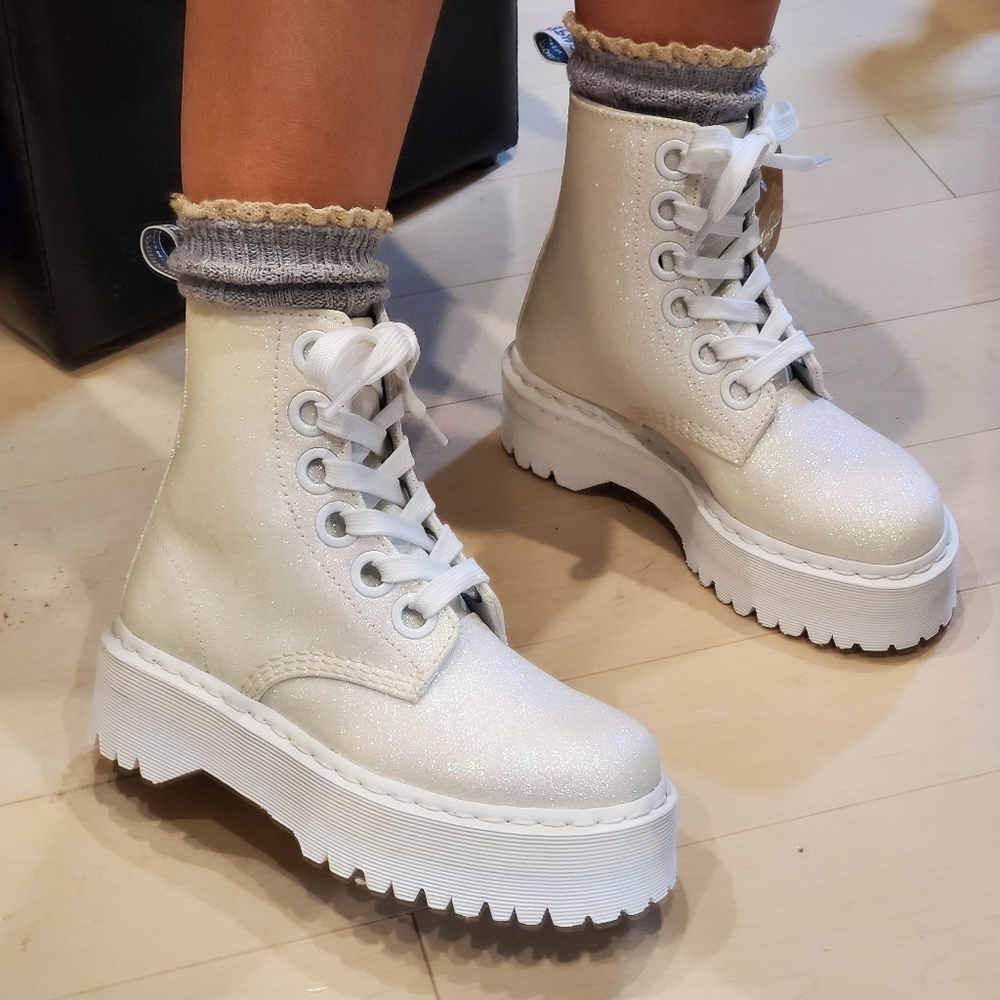 Dr. Martens Molly Iridescent Glitter
